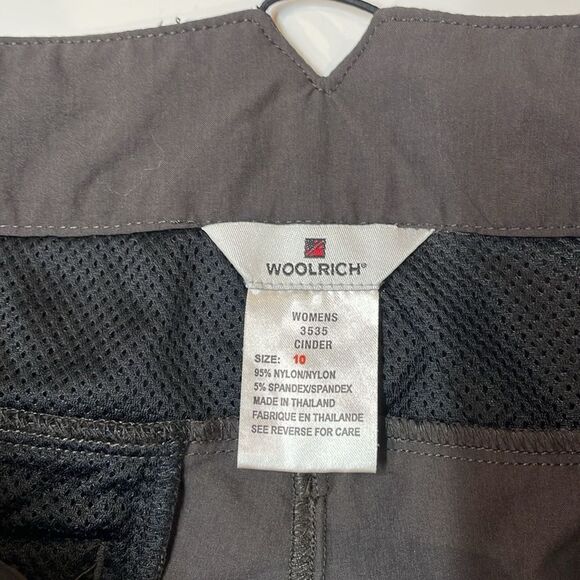 Woolrich Cinder Gray Outdoor Cargo Shorts Womens Sz 10 - Picture 2 of 9